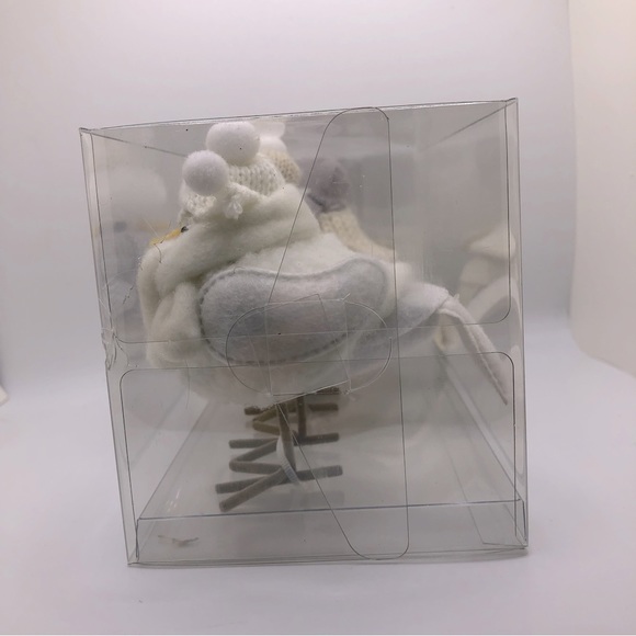 2023 Featherly Friends: Flock of 3 mini birds in neutrals (Wondershop Target) - Picture 4 of 5